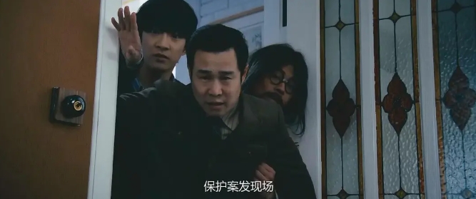 《全员嫌疑人》[百度/夸克网盘下载]国产电影[4k高清]