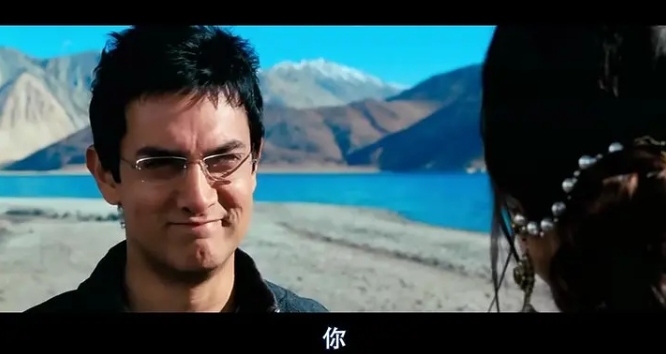 《三傻大闹宝莱坞》[百度/夸克网盘下载]印度电影[4k高清/在线播放]