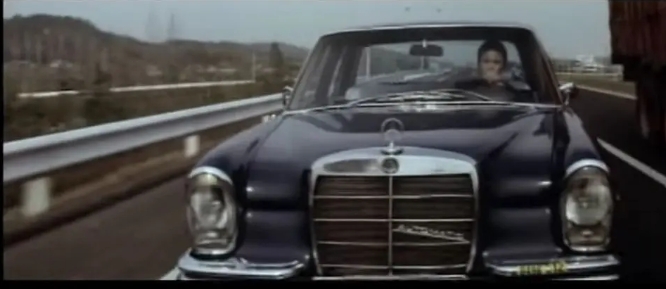 《华丽的外出》[百度/夸克网盘下载]韩国电影[1080p超清/BT磁力链接]