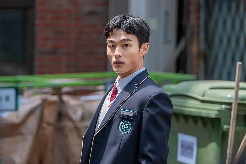 《黑社会的我成为了高中生》[百度/夸克网盘下载]韩剧[1080p高清/在线观看]