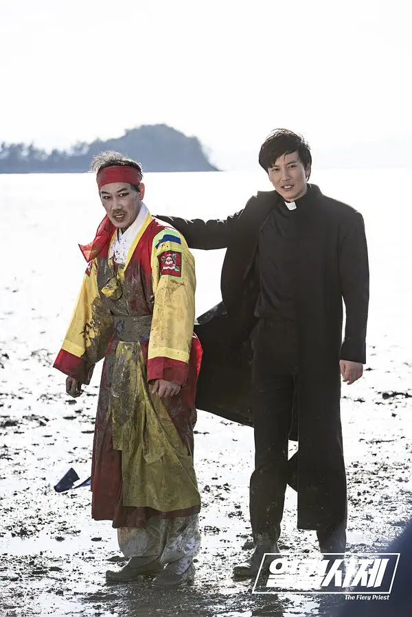 《热血司祭》[百度/夸克网盘下载]韩剧[1080p高清/在线观看]