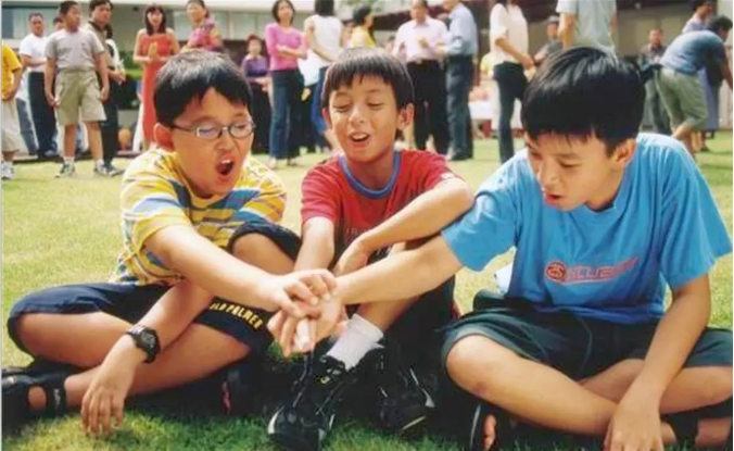 《小孩不笨》[百度/夸克网盘下载]新加坡电影[1080p超清/BT磁力链接]