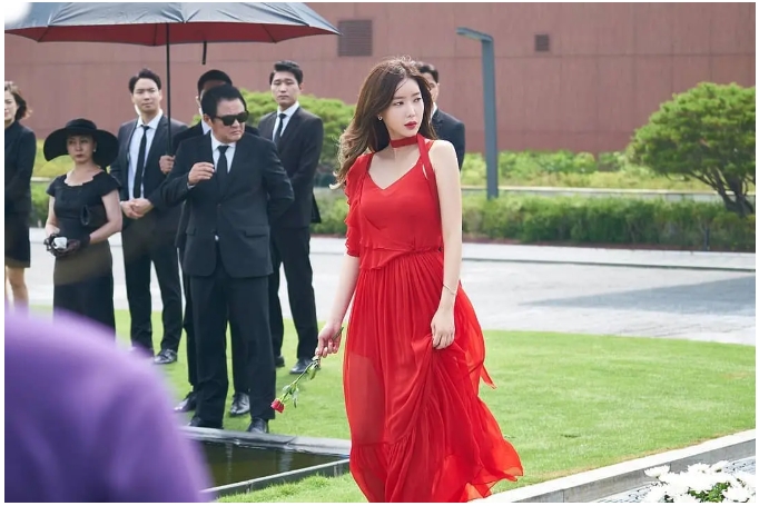 《优雅的家》[百度/夸克网盘下载]韩剧[4K高清/在线观看]